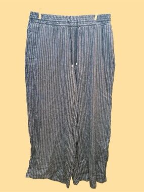 Black and white boho wide leg pants.
